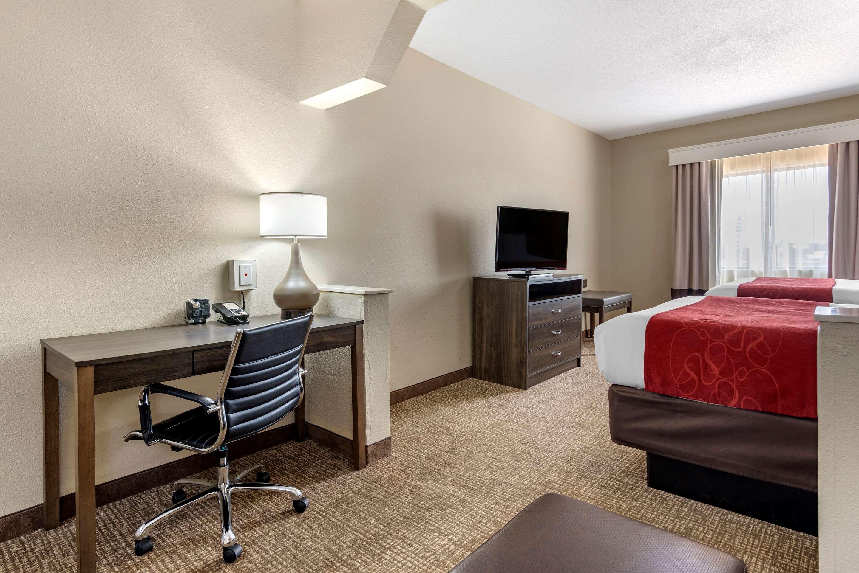Comfort Suites Near Robins Air Force Base Warner Robins Exterior photo
